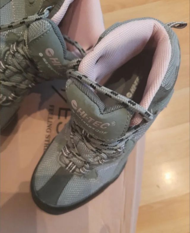 BOTAS NIÑA ORIGINALES HI TEC SENDERISMO