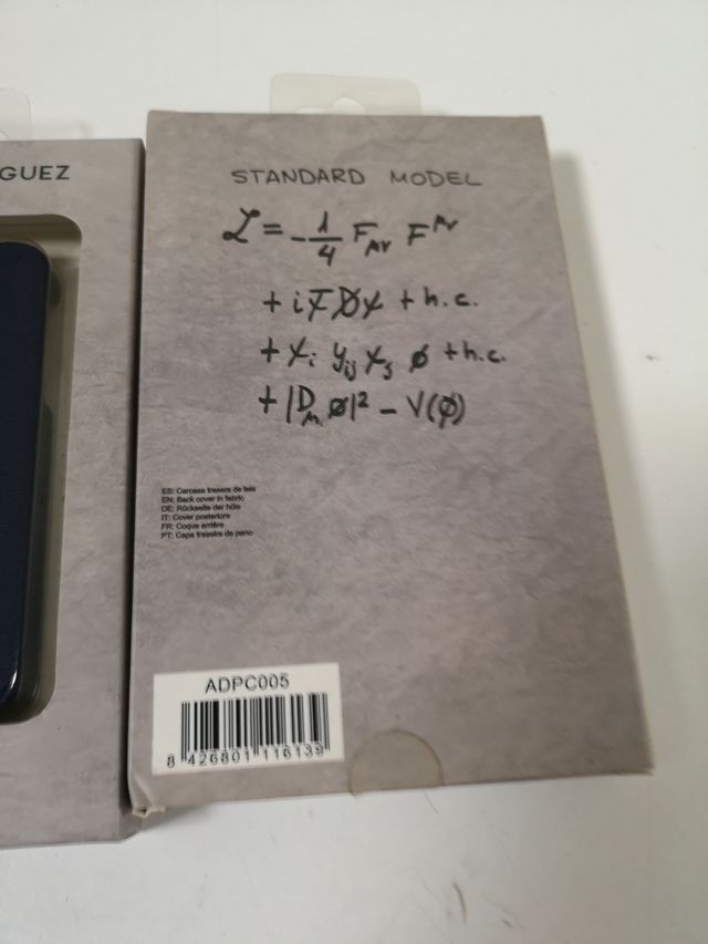 3 nuovissime cover per iPhone 5 di Adolfo Dominguez