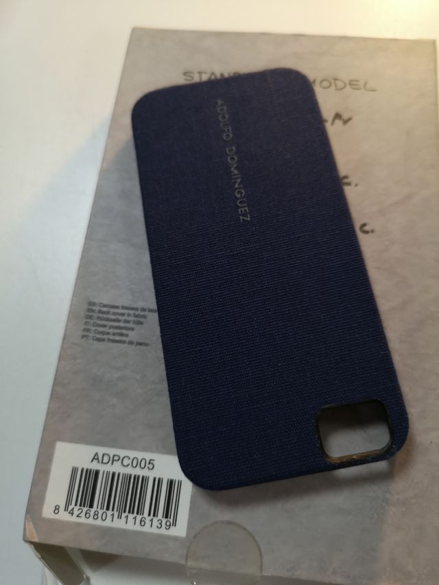 3 nuovissime cover per iPhone 5 di Adolfo Dominguez