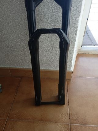 Horquilla suspensión dt swiss