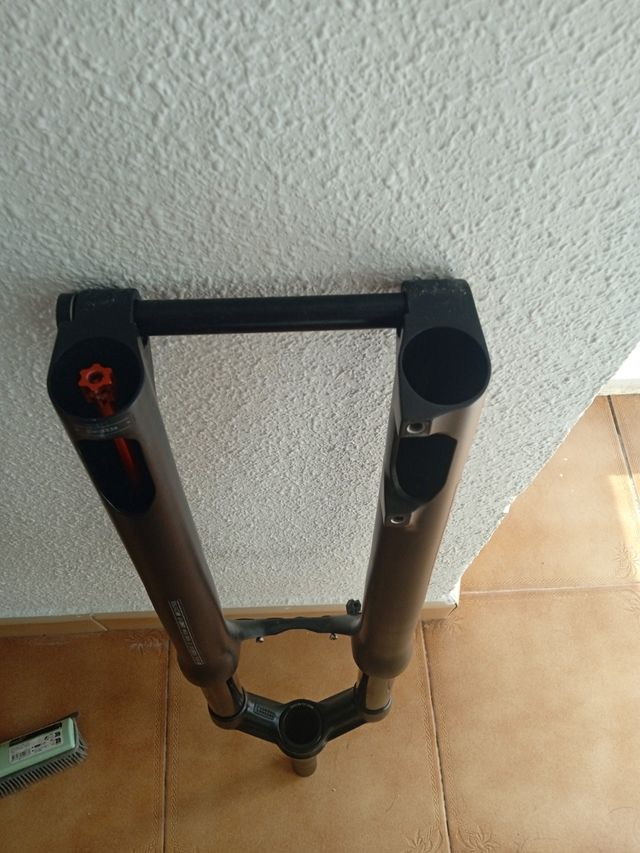 Horquilla suspensión dt swiss