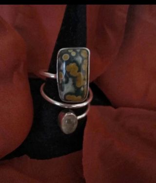 Anillo de plata artesano. Nuevo 