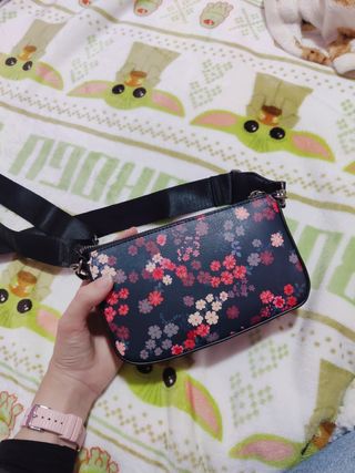 Bolso bandolera Marvel flores floral