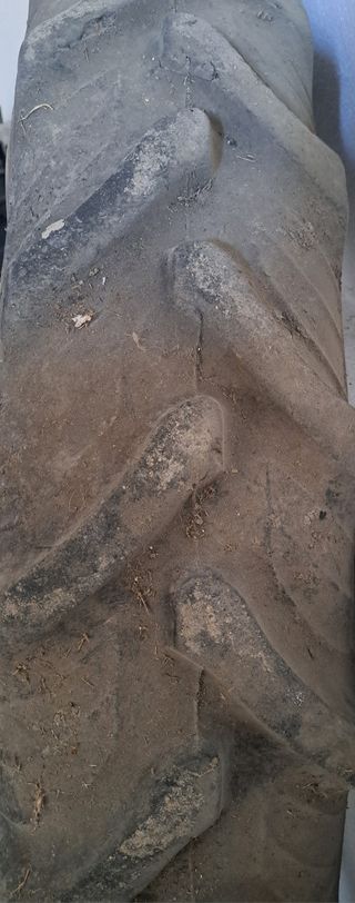 Neumáticos traseros Massey Ferguson