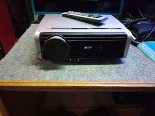 Proyector Acer - Funciona