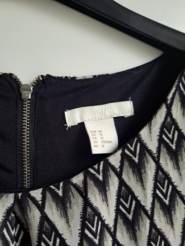 Vestito H&M con motivi geometrici