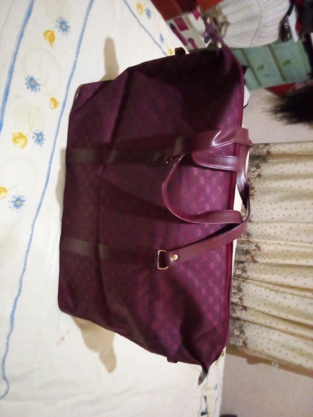 BULTO DE VIAJE DE 10 KILOS 70X30. Nuevo.