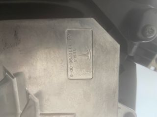 Faro derecho Tesla Model 3 original, NUEVO