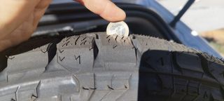 215/60/R17 96H