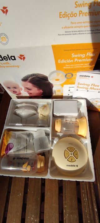 Sacaleches eléctrico Medela con accesorios