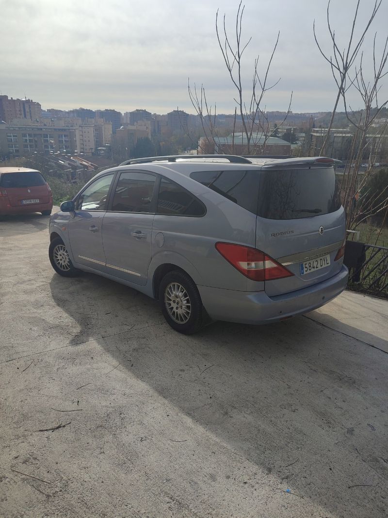 SsangYong Rodius 2006 - foto 1