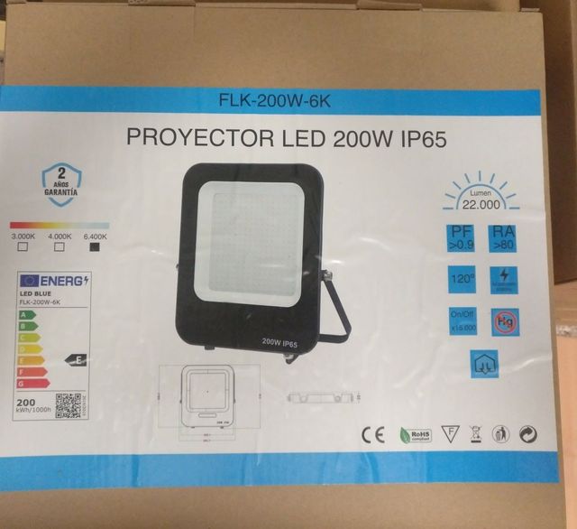 PROYECTORES LED- 200W- 22000 LUMENES