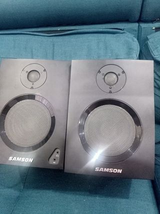 Altavoces Samson