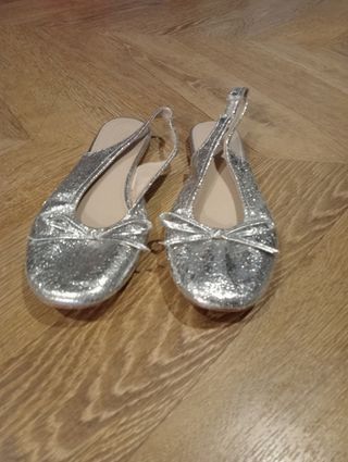 Zapatos plateados Zara