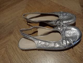 Zapatos plateados Zara