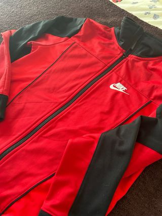chaqueta nike talla L niño/a