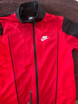 chaqueta nike talla L niño/a