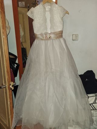Vestido de comunion talla 125..