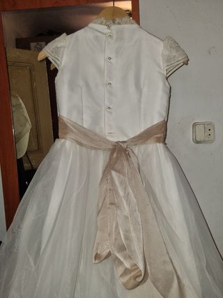 Vestido de comunion talla 125..