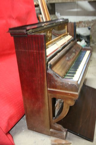 Piano antiguo