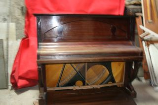 Piano antiguo
