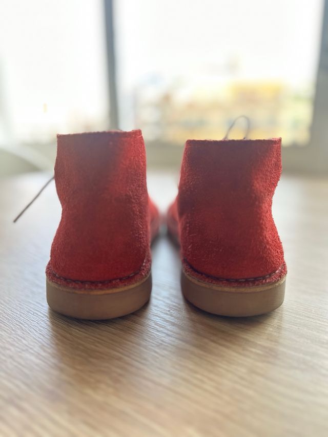 Zapatos de ante rojos