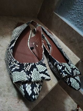 Tacones sandalias y manoletinas