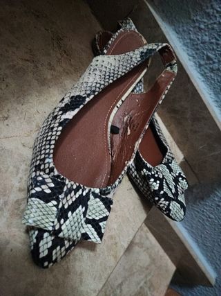 Tacones sandalias y manoletinas