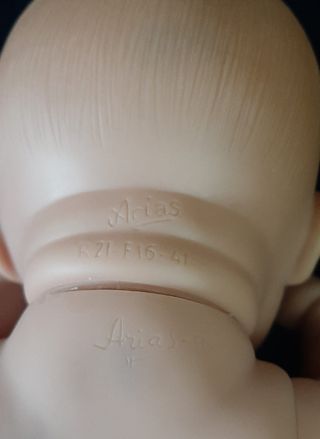 Muñeco Arias