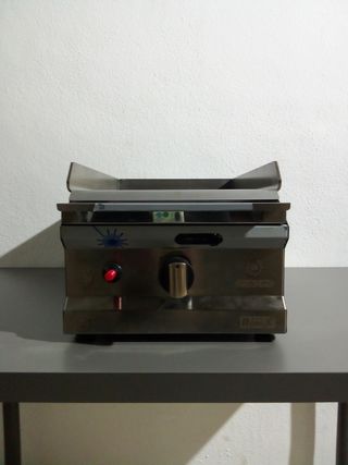 Plancha de Acero a Gas 30cm. OFERTA