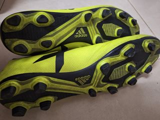 Botas de fútbol adidas