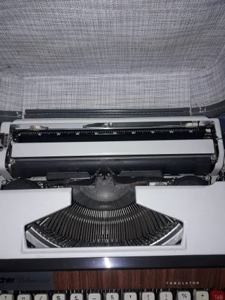 Maquina de escribir Brothers deluxe 1300 tabulator