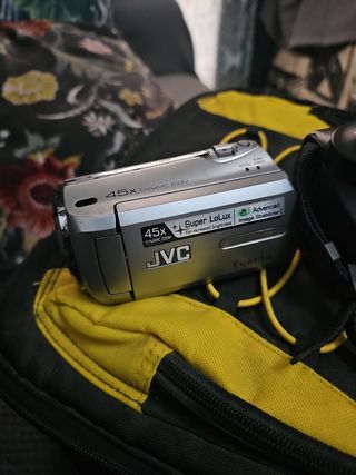 cámara sony 320 y cámara jvc