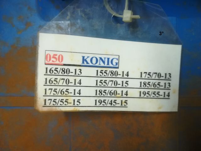 Vendo 2 PACCHI DI CATENE DA NEVE KONIG.