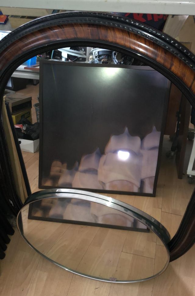 Espejo con laton alrededor