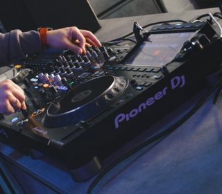 Cabina Pioneer CDJ 3000 + DJM 900 NXS2