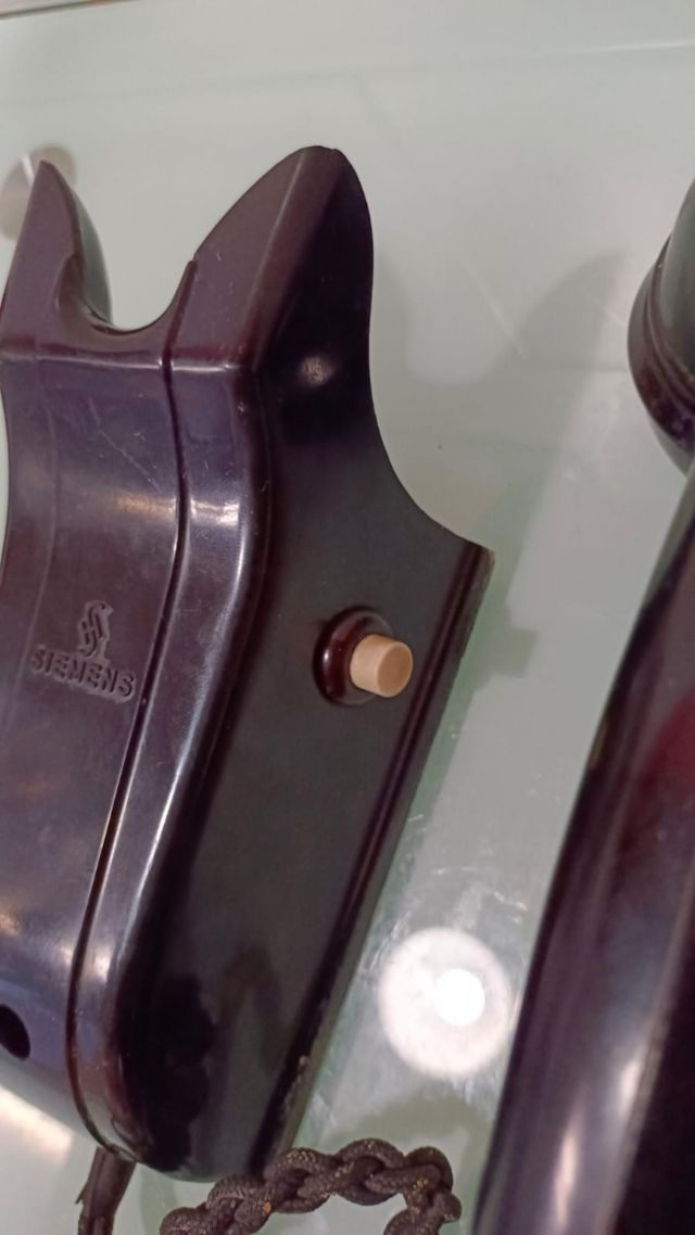 TELEFONO VINTAGE BAQUELITA NEGRO SIEMENS PARED