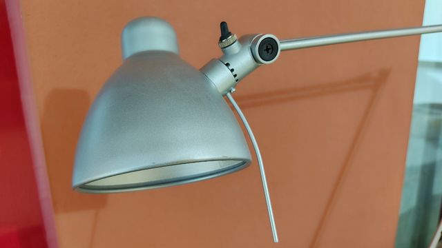 Flexo halógeno escritorio IKEA