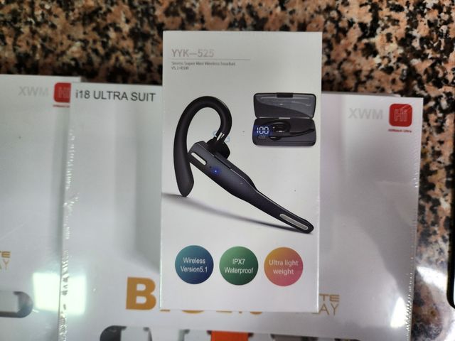 Auricular con estuche de carga