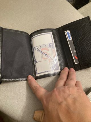 CARTERA PIEL UBRIQUE HOMBRE