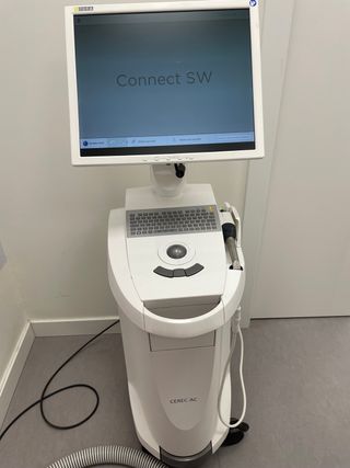 ESCANER INTRAORAL SIRONA OMNICAM 5.2.4