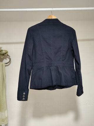 Chaqueta mujer azul marina elástica, Encuentro