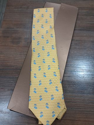 Corbata Loewe