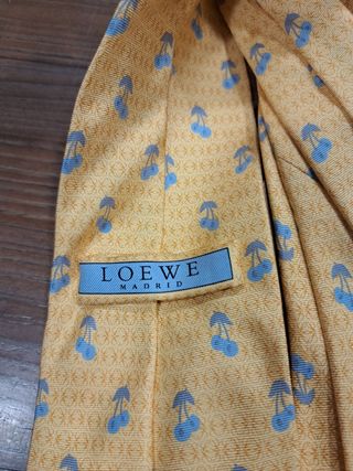Corbata Loewe