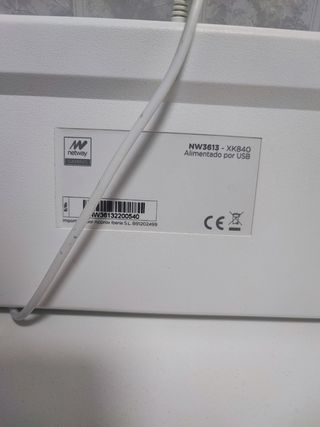 Teclado mécanico gaming blanco de switches azules