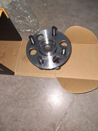 RODILLO TRASERO TOYOTA YARIS III