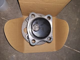 RODILLO TRASERO TOYOTA YARIS III