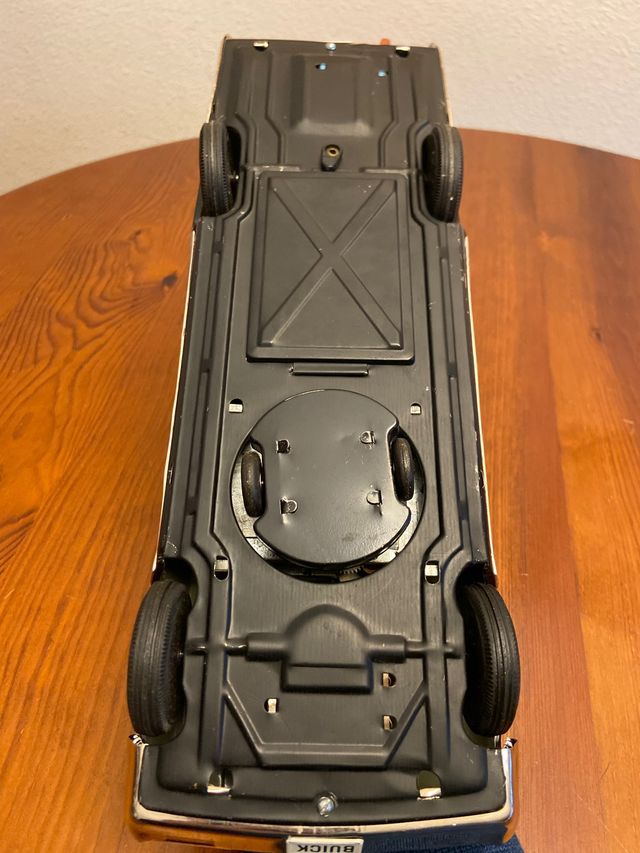 Coche  Buick Highway Patrol. Ichiko. Funciona