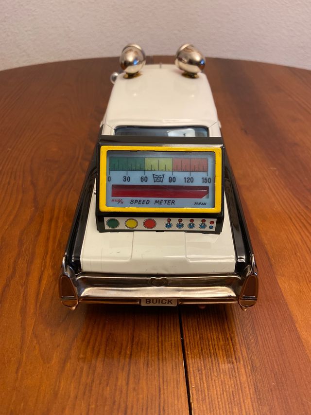 Coche  Buick Highway Patrol. Ichiko. Funciona