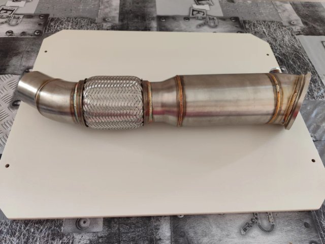 DOWNPIPE 4,5" BMW B58 M140i M240I M340i M440i